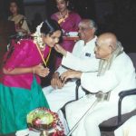 Ranjani receiving the budding vidwan 2nd prize from Sri Semmangudi Srinivasa Iyer